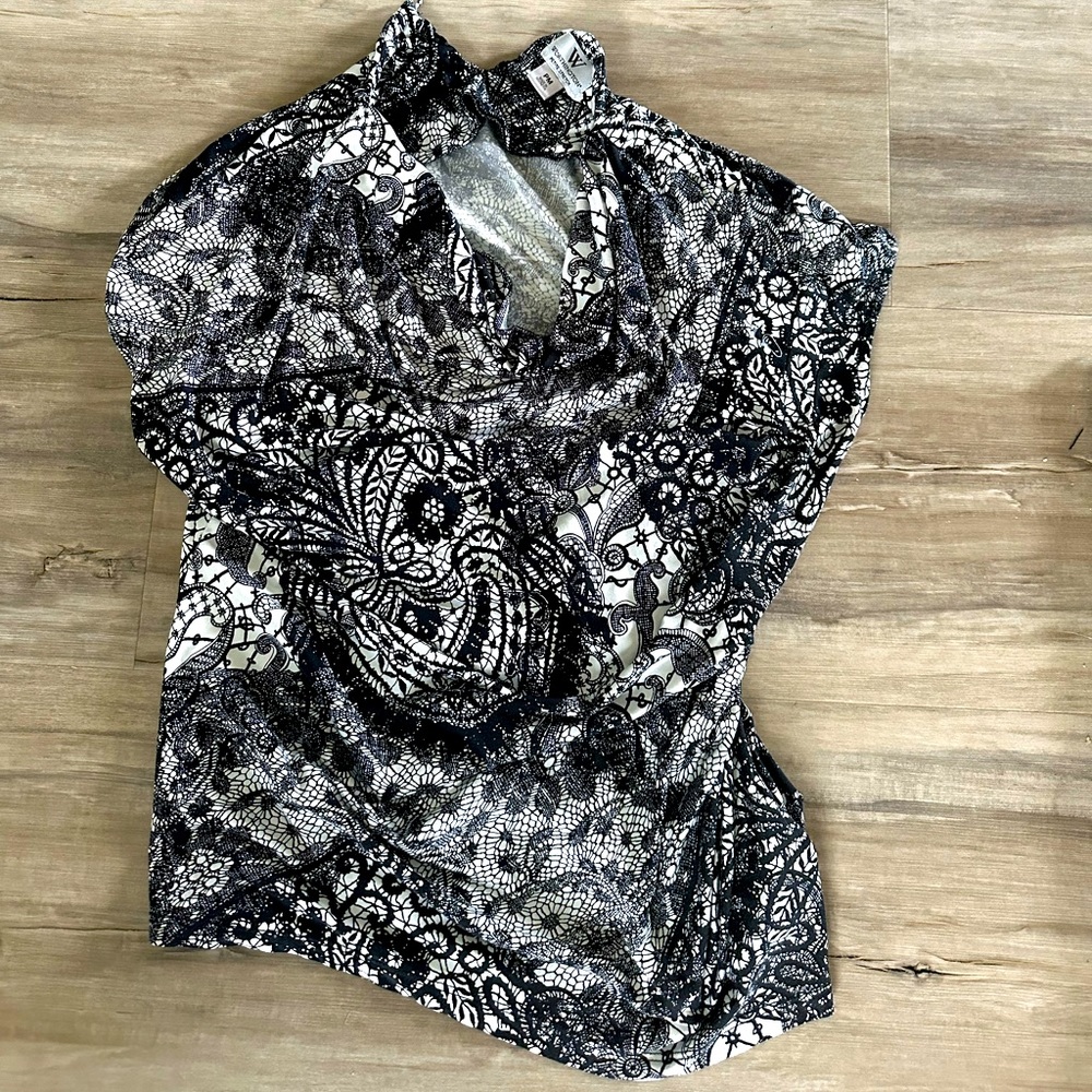 Simple Black and White work shirt